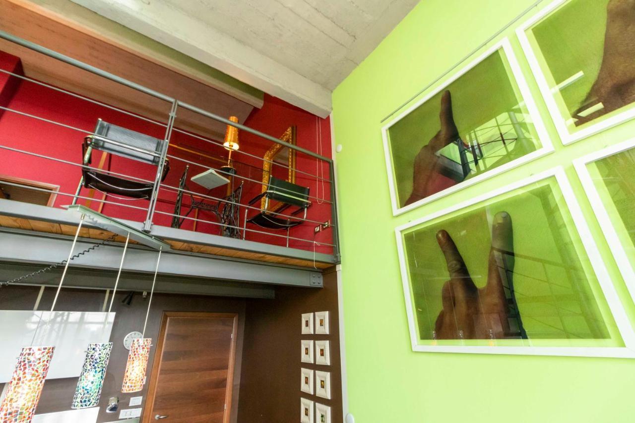 Dora Riverside Modern Apartment With Private Parking Turín Exterior foto
